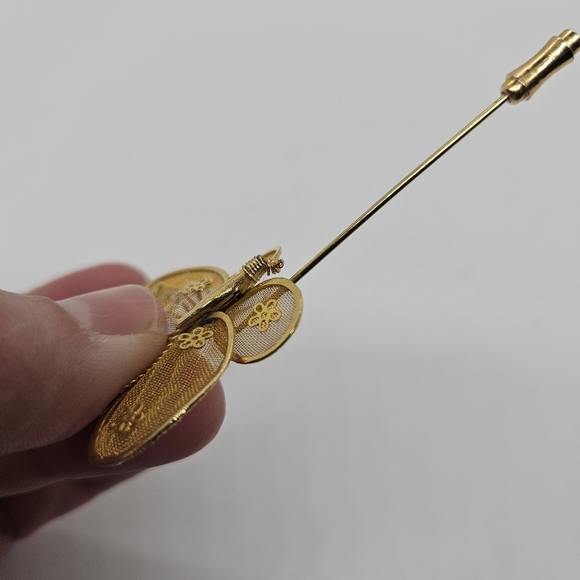 gold tone mesh butterfly stick pin - Picture 4 of 4
